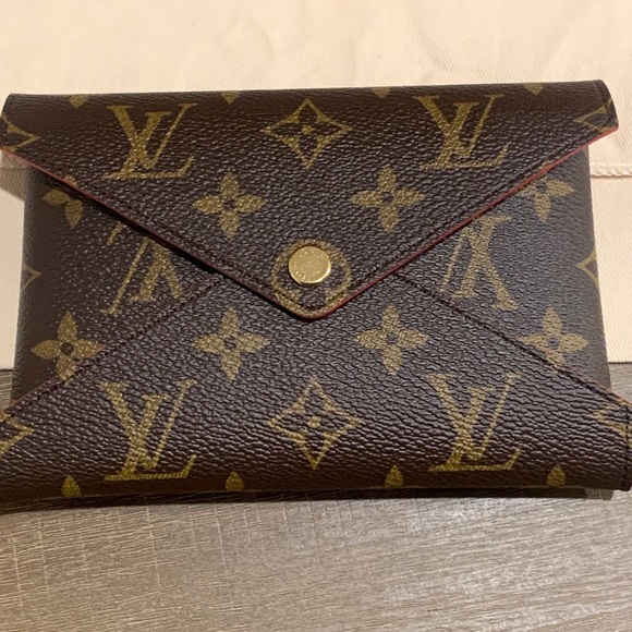 Louis Vuitton Handbags - Authentic new Louis Vuitton Kirigami Pochette med